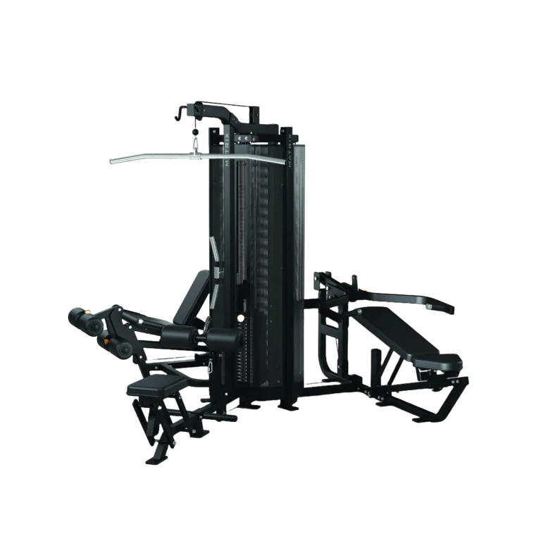 Equipamento de musculação completo com três torres de peso e múltiplas estações para exercícios de peito, costas, pernas e ombros, ideal para uso simultâneo de até três pessoas.
